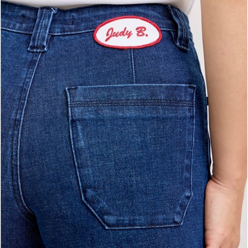 Judy Blue Women's High-Waisted Retro Fit  Denim Wide Jeans with Patch Pocket - Picture 4 of 11